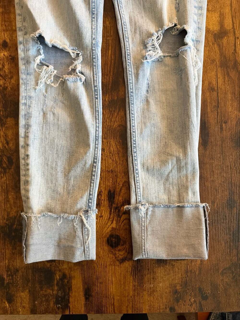 &DENIM Women's Low Waist Skinny Distressed Jeans, Light Wash, Size 28/32 - Picture 3 of 7
